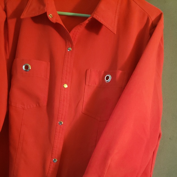 Womans Blouse - Picture 3 of 6